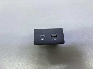 USB Разъем передний Zeekr 001 2025 Б/У USB Разъем передний Zeekr 001 2025