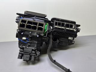 Корпус печки Zeekr 001 2025