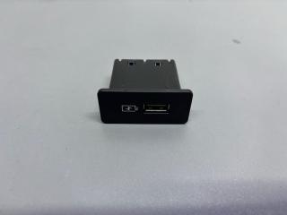 USB Разъем Geely Coolray New 2024 Б/У USB Разъем Geely Coolray New 2024