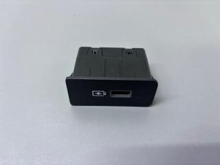 USB Разъем Geely Emgrand Б/У USB Разъем Geely Emgrand
