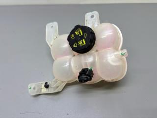 Бачок расширительный Zeekr 001 2025 Б/У Бачок расширительный Zeekr 001 2025