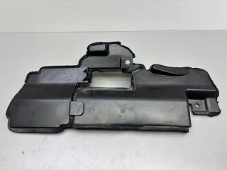 Дефлектор радиатора правый Geely Emgrand Б/У Дефлектор радиатора правый Geely Emgrand