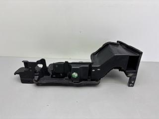 Дефлектор радиатора правый Geely Coolray New 2024 Б/У Дефлектор радиатора правый Geely Coolray New 2024