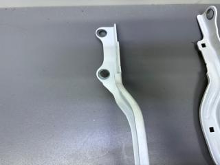 Петля капота Coolray