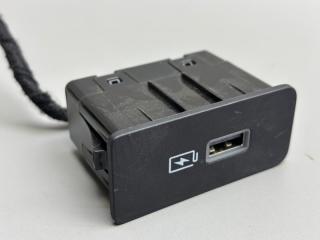 USB Разъем Geely Tugella