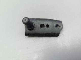 Кронштейн декоративной крышки двигателя Chery Arrizo 8