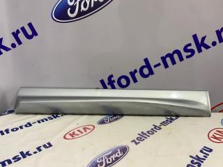 Запчасть накладка на дверь передняя правая Land Rover Range Rover Sport 2008г