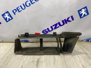 Дефлектор радиатора Ford FOCUS 3 2013