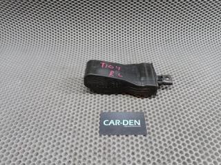 Фото запчасти ограничитель двери задний левый Volkswagen Tiguan 2010 контрактная запчасть Запчасть ограничитель двери задний левый Volkswagen Tiguan 2010