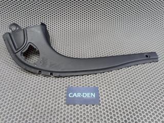 Запчасть накладка моторного отсека правая Porsche Cayenne 2008