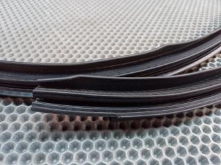 Уплотнитель двери передний правый Caliber 2008 PM ECN 2.0