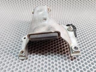 Кронштейн двигателя левый Q5 2010 8R CDN 2.0