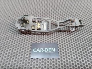 Кронштейн ручки двери задний правый Volkswagen Touareg 2006 7L BMV 3.2 7L0839886A контрактная