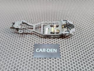 Кронштейн ручки двери задний левый Volkswagen Touareg 2006 7L BMV 3.2 7L0839885A контрактная