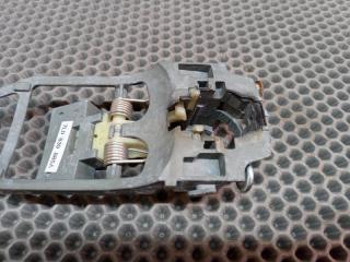 Кронштейн ручки двери задний левый Touareg 2006 7L BMV 3.2