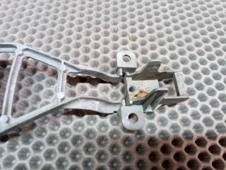 Кронштейн ручки двери задний левый Touareg 2006 7L BMV 3.2