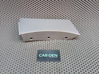 Запчасть накладка на крыло передняя правая Mazda Atenza