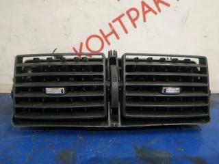 Запчасть дефлектор воздушный передний Peugeot 307 2006