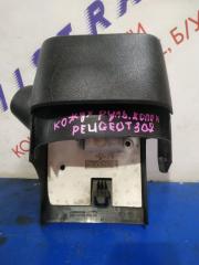 Запчасть кожух рулевой колонки Peugeot 307 2006