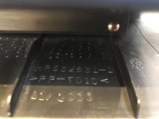 Ящик передней консоли Lancer 2006 CS3A 4G18