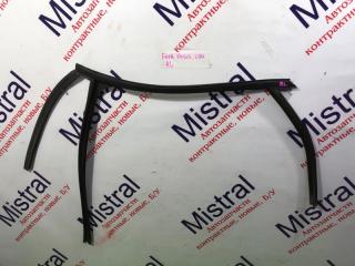 Уплотнитель стекла двери задний левый FORD FOCUS 2008