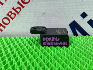 Запчасть реле ISUZU forward 1993