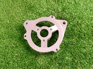 Запчасть крышка генератора передняя Chevrolet Suburban 1986-1991