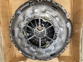 Запчасть комплект сцепления Saab 9-3 2008 Седан B284 55561421 новая Комплект сцепления Saab 9-3 2008 Седан B284 55561421 новая