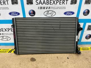 Радиатор охлаждения двигателя VOLKSWAGEN PASSAT контрактная Радиатор охлаждения двигателя VOLKSWAGEN PASSAT