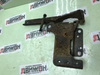 Петля подножки обслуживания левая Scania R420