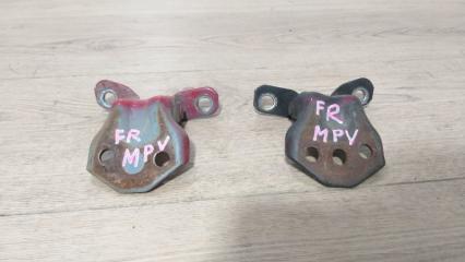 Фото запчасти петли двери передние правые Mazda MPV 2002 Б/У запчасть Запчасть петли двери передние правые Mazda MPV 2002