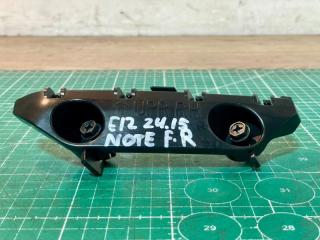 Крепление бампера переднее правое Nissan Note 2014