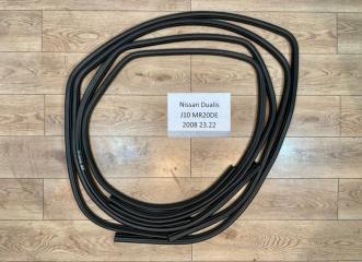 Запчасть уплотнитель проема двери Nissan Dualis 2008