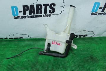 Фото запчасти бачок стеклоомывателя TOYOTA ARISTO Б/У запчасть Запчасть бачок стеклоомывателя TOYOTA ARISTO