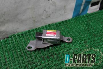 Запчасть датчик задний правый TOYOTA CELSIOR