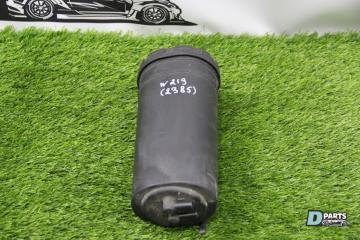 Фото запчасти фильтр паров топлива MERCEDES CLS-class 2005 контрактная запчасть Запчасть фильтр паров топлива MERCEDES CLS-class 2005