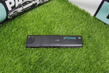 Запчасть крышка cd-чейнджера Land Rover Range Rover 2003