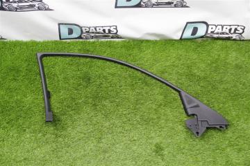 Запчасть пластик двери передний левый Nissan Fuga