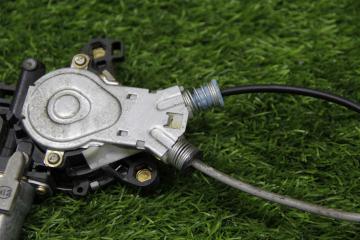 Стеклоподъемник задний левый Soarer 2001 uzz40-0008916 3UZ-FE
