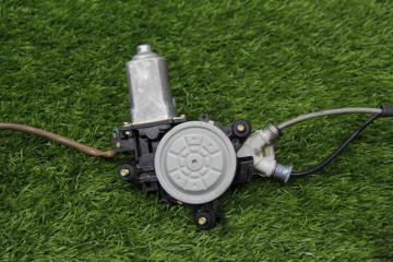 Стеклоподъемник задний левый Soarer 2001 uzz40-0008916 3UZ-FE