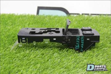 Пластик селектора акпп Soarer 2001 uzz40-0008916 3UZ-FE