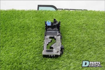 Пластик селектора акпп Soarer 2001 uzz40-0008916 3UZ-FE