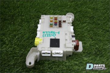 Блок предохранителей Toyota Soarer 2001