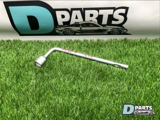 Запчасть балонник Nissan Skyline 2007