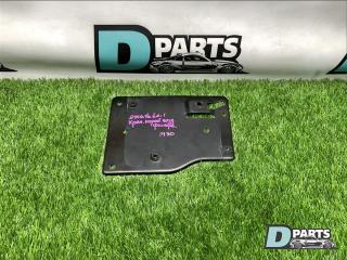 Фото запчасти кронштейн Cadillac Escalade контрактная запчасть Запчасть кронштейн Cadillac Escalade