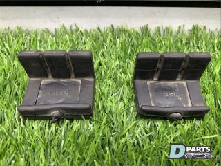 Фото запчасти крепление радиатора Cadillac Escalade контрактная запчасть Запчасть крепление радиатора Cadillac Escalade