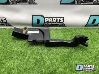 Фото запчасти воздуховод Cadillac Escalade контрактная запчасть Запчасть воздуховод Cadillac Escalade