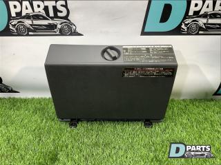 Запчасть бардачок TOYOTA HILUX SURF