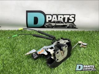 Запчасть замок багажника Hummer H3 2007