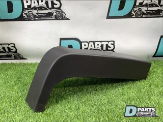 Запчасть накладка на крыло Hummer H3 2007